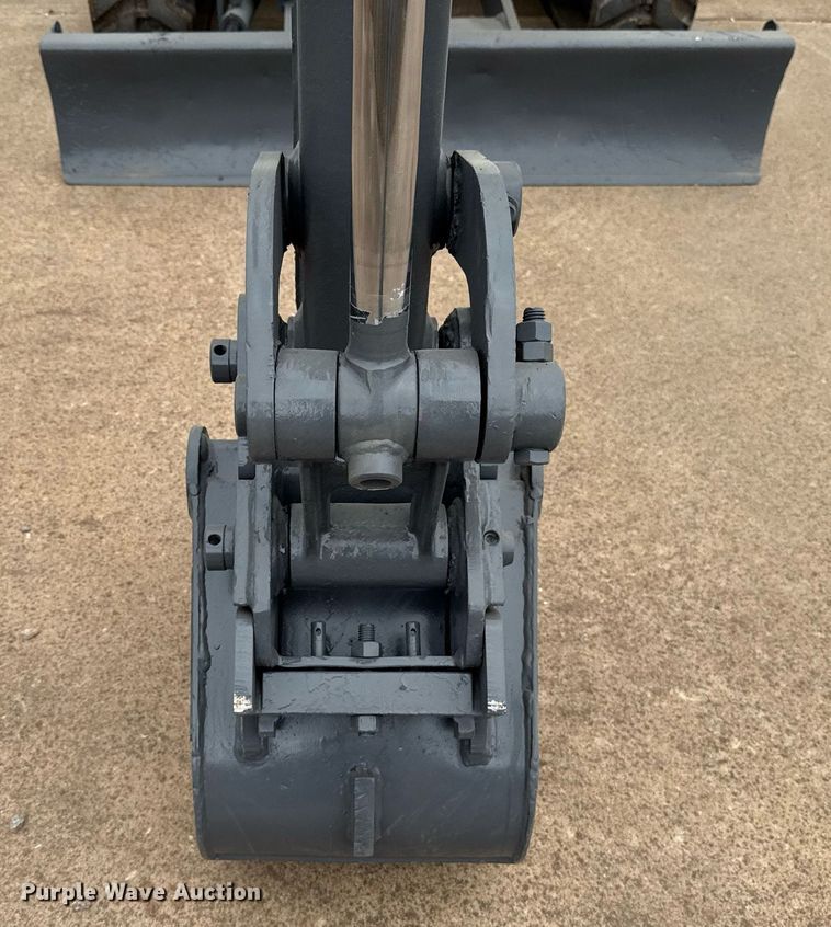 image for item EJ4628 2017 John Deere 35G mini excavator