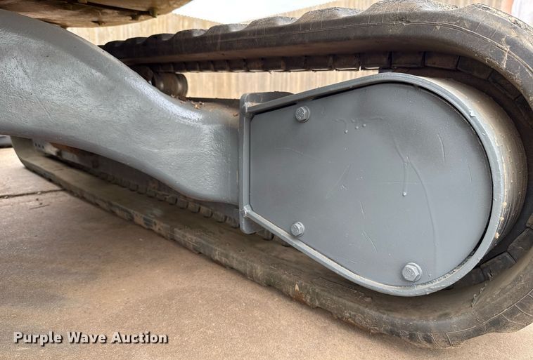 image for item EJ4628 2017 John Deere 35G mini excavator