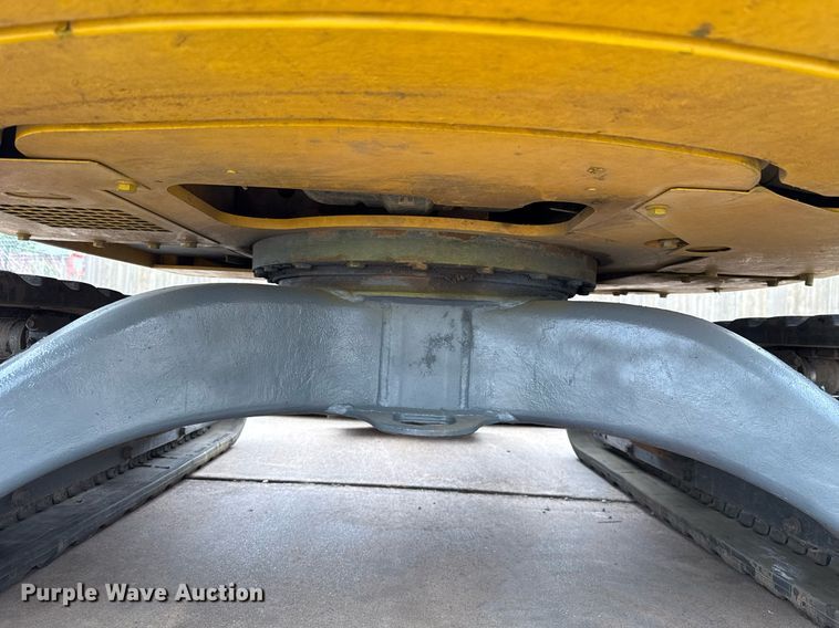 image for item EJ4628 2017 John Deere 35G mini excavator