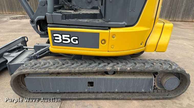 image for item EJ4628 2017 John Deere 35G mini excavator