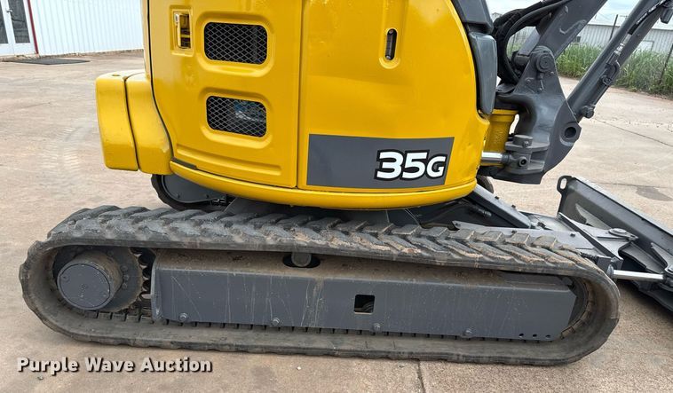 image for item EJ4628 2017 John Deere 35G mini excavator
