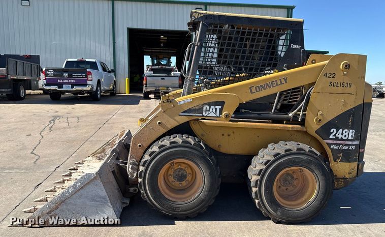 image for item EJ4631 2006 Caterpillar 248B skid steer loader