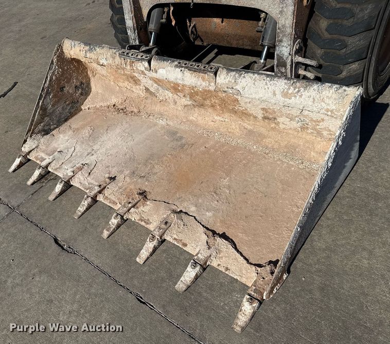 image for item EJ4631 2006 Caterpillar 248B skid steer loader