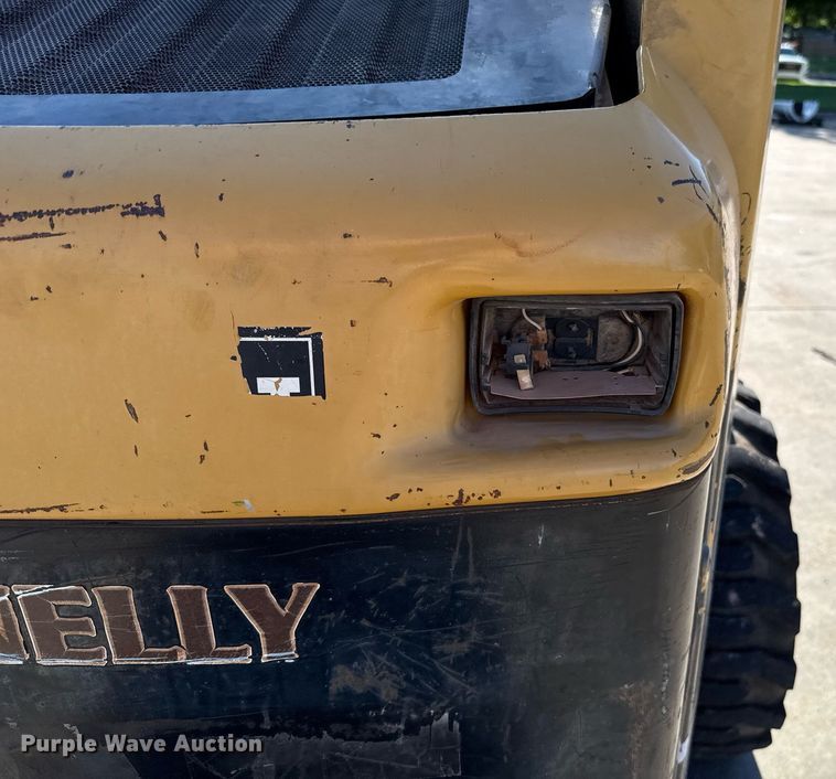 image for item EJ4631 2006 Caterpillar 248B skid steer loader