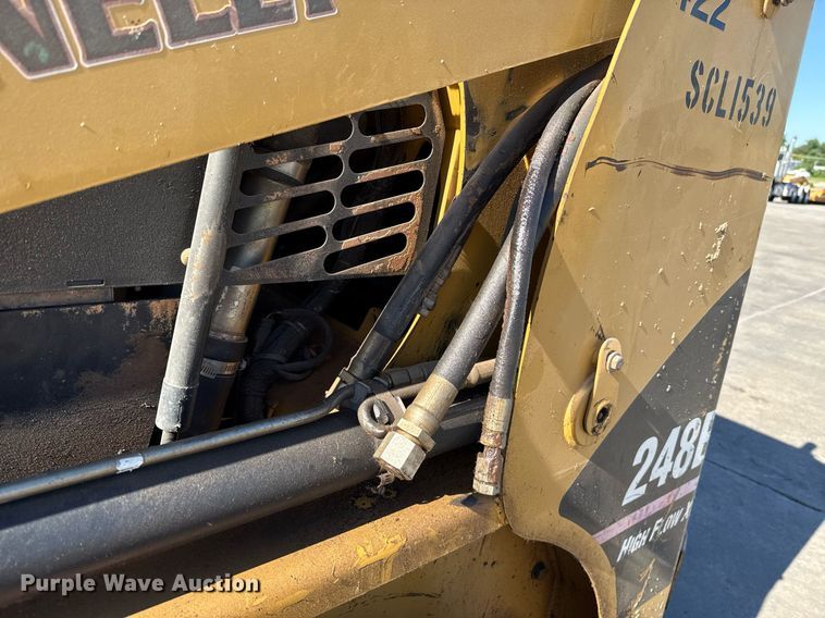 image for item EJ4631 2006 Caterpillar 248B skid steer loader