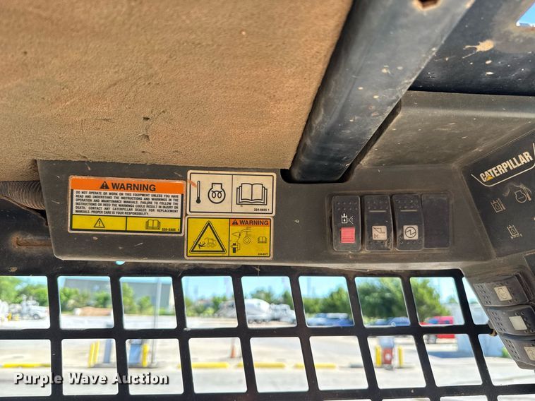 image for item EJ4631 2006 Caterpillar 248B skid steer loader