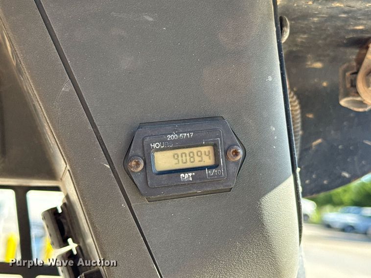 image for item EJ4631 2006 Caterpillar 248B skid steer loader