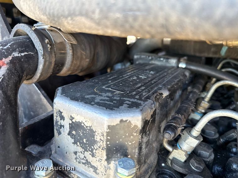 image for item EJ4631 2006 Caterpillar 248B skid steer loader