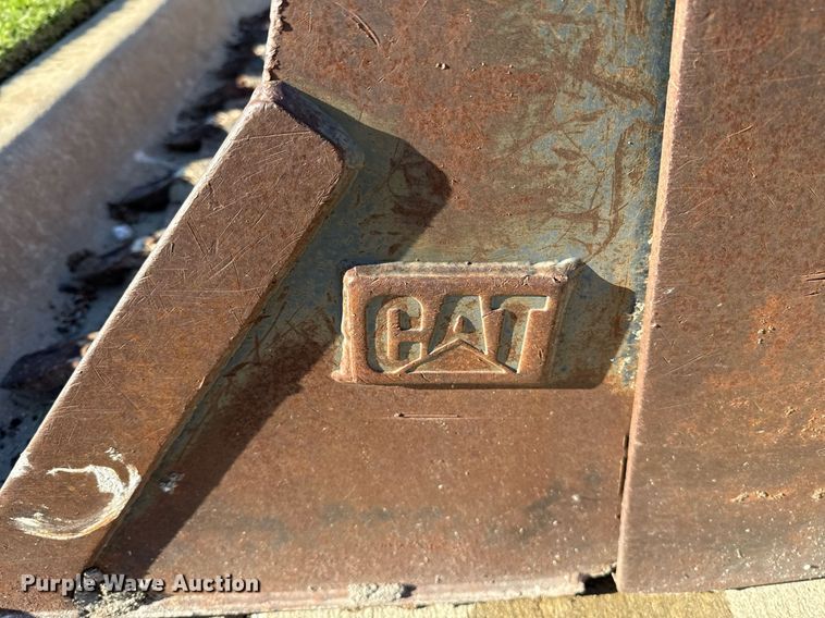 image for item EJ4632 Caterpillar four-in-one bucket