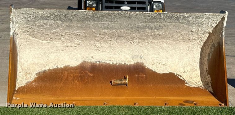 image for item EJ4633 Paladin Komatsu-416 bucket