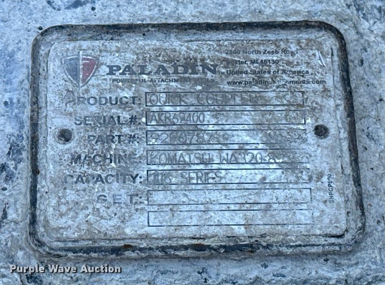 image for item EJ4633 Paladin Komatsu-416 bucket