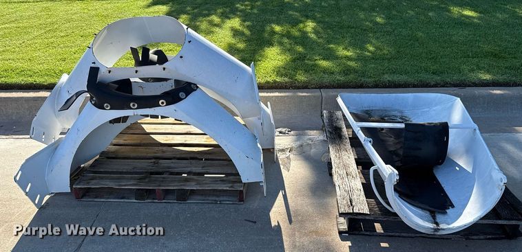 image for item EJ4634 Ready mix truck chutes