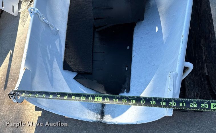 image for item EJ4634 Ready mix truck chutes