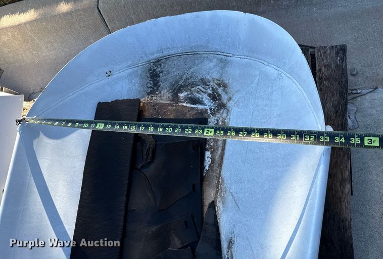 image for item EJ4634 Ready mix truck chutes