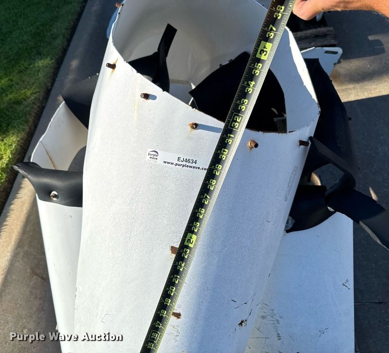 image for item EJ4634 Ready mix truck chutes