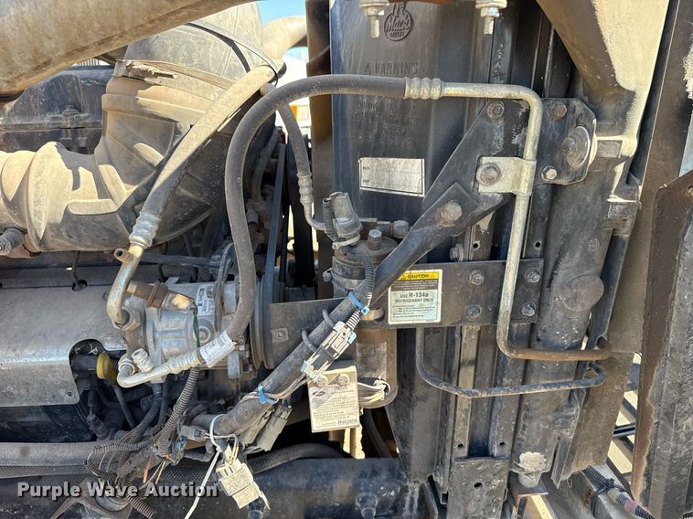 image for item EJ4637 1999 Mack CH613 dump truck