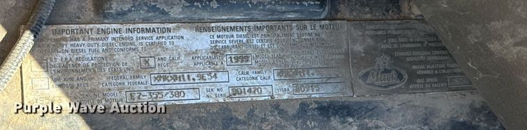 image for item EJ4637 1999 Mack CH613 dump truck