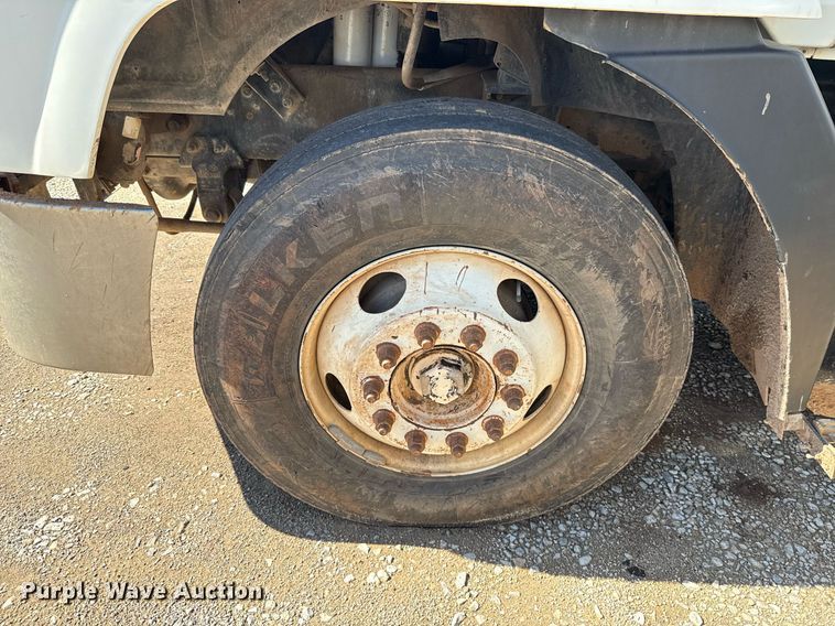 image for item EJ4637 1999 Mack CH613 dump truck