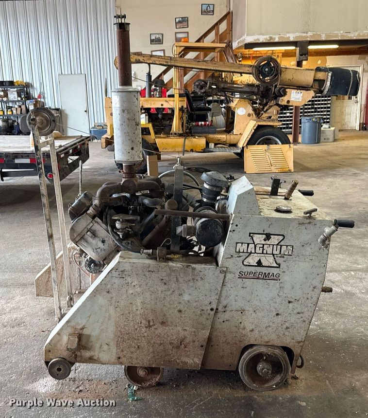 image for item EJ4653 Magnum Supermag/26 concrete saw