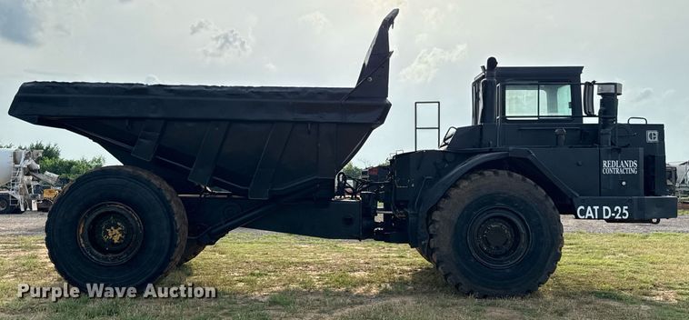 image for item EJ4658 1988 Caterpillar D25C articulated haul truck