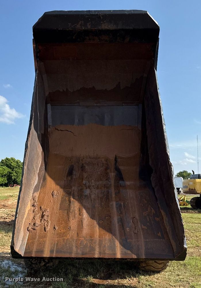 image for item EJ4658 1988 Caterpillar D25C articulated haul truck