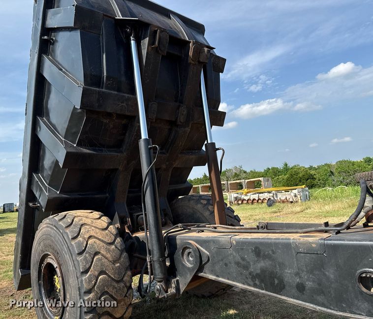 image for item EJ4658 1988 Caterpillar D25C articulated haul truck