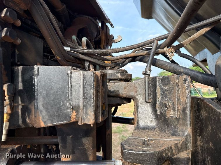 image for item EJ4658 1988 Caterpillar D25C articulated haul truck