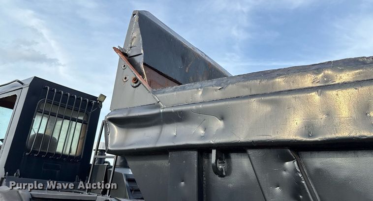 image for item EJ4658 1988 Caterpillar D25C articulated haul truck