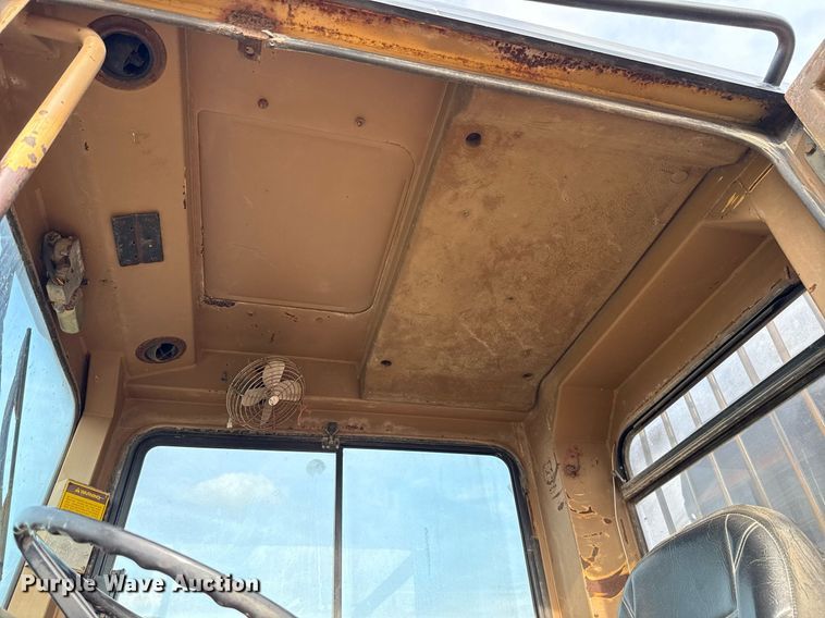 image for item EJ4658 1988 Caterpillar D25C articulated haul truck