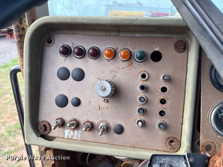 image for item EJ4658 1988 Caterpillar D25C articulated haul truck