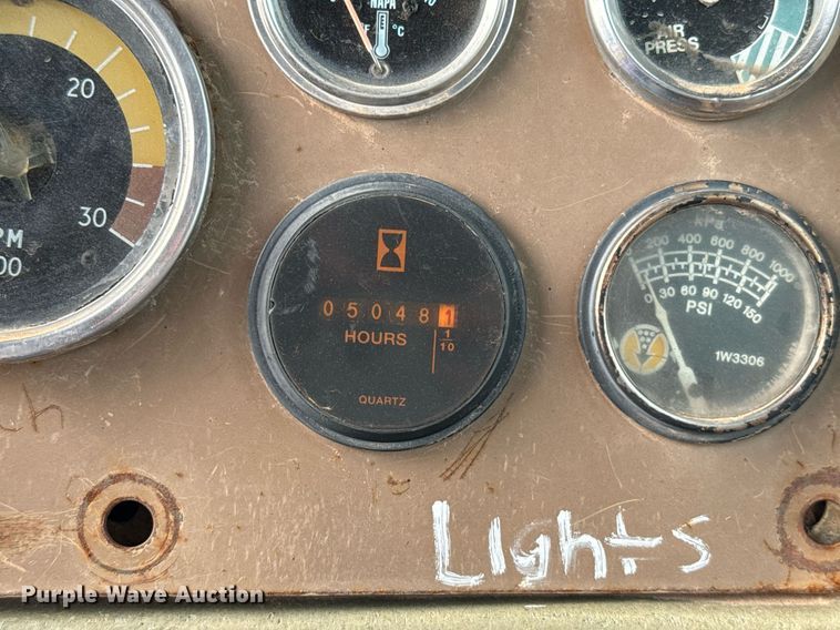 image for item EJ4658 1988 Caterpillar D25C articulated haul truck