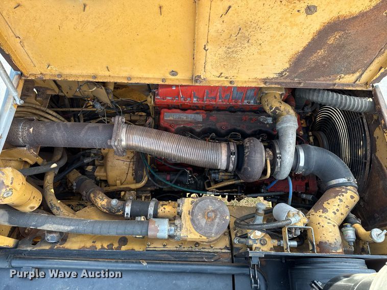 image for item EJ4658 1988 Caterpillar D25C articulated haul truck