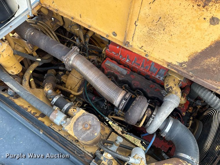 image for item EJ4658 1988 Caterpillar D25C articulated haul truck