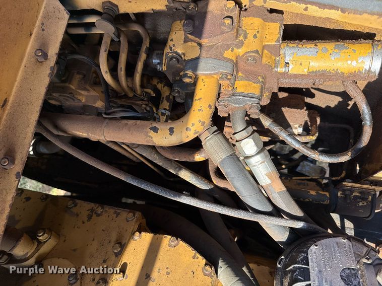 image for item EJ4658 1988 Caterpillar D25C articulated haul truck