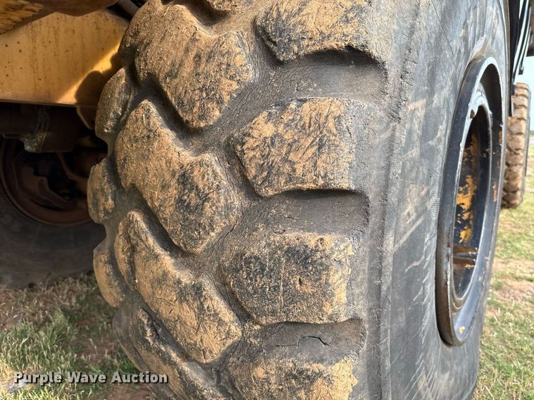 image for item EJ4658 1988 Caterpillar D25C articulated haul truck