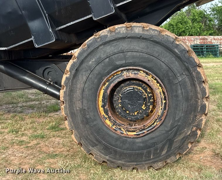 image for item EJ4658 1988 Caterpillar D25C articulated haul truck