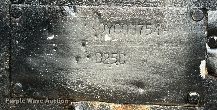 image for item EJ4658 1988 Caterpillar D25C articulated haul truck