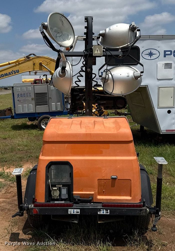 image for item EJ4663 2018 Generac Magnum light plant