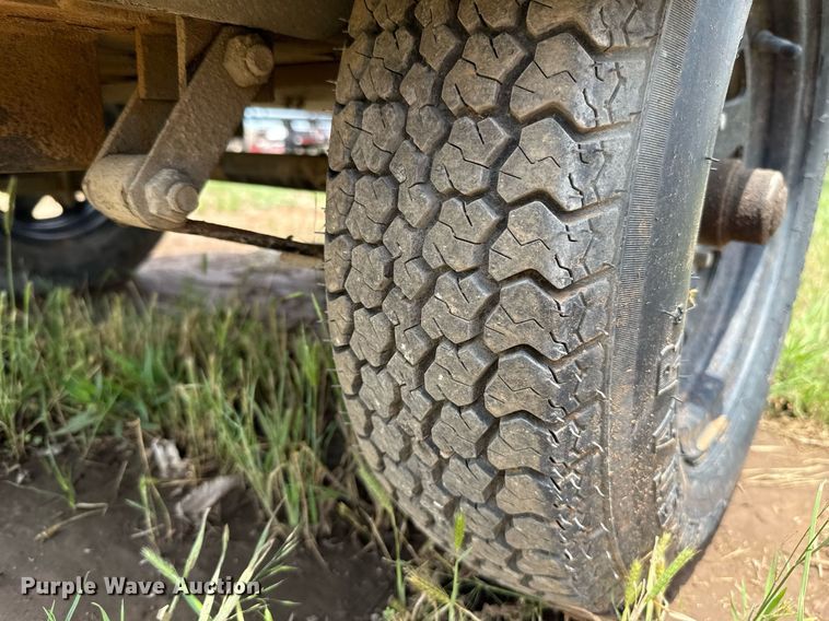 image for item EJ4663 2018 Generac Magnum light plant