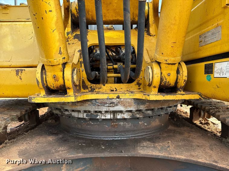 image for item EJ4670 2011 Komatsu PC350LC-8 excavator