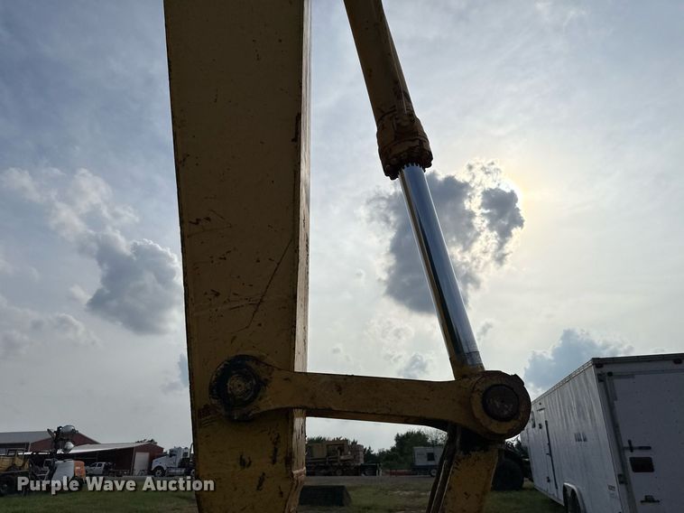 image for item EJ4670 2011 Komatsu PC350LC-8 excavator