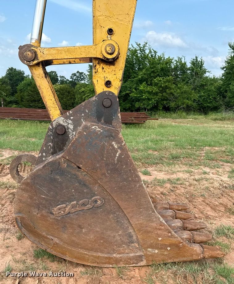 image for item EJ4670 2011 Komatsu PC350LC-8 excavator