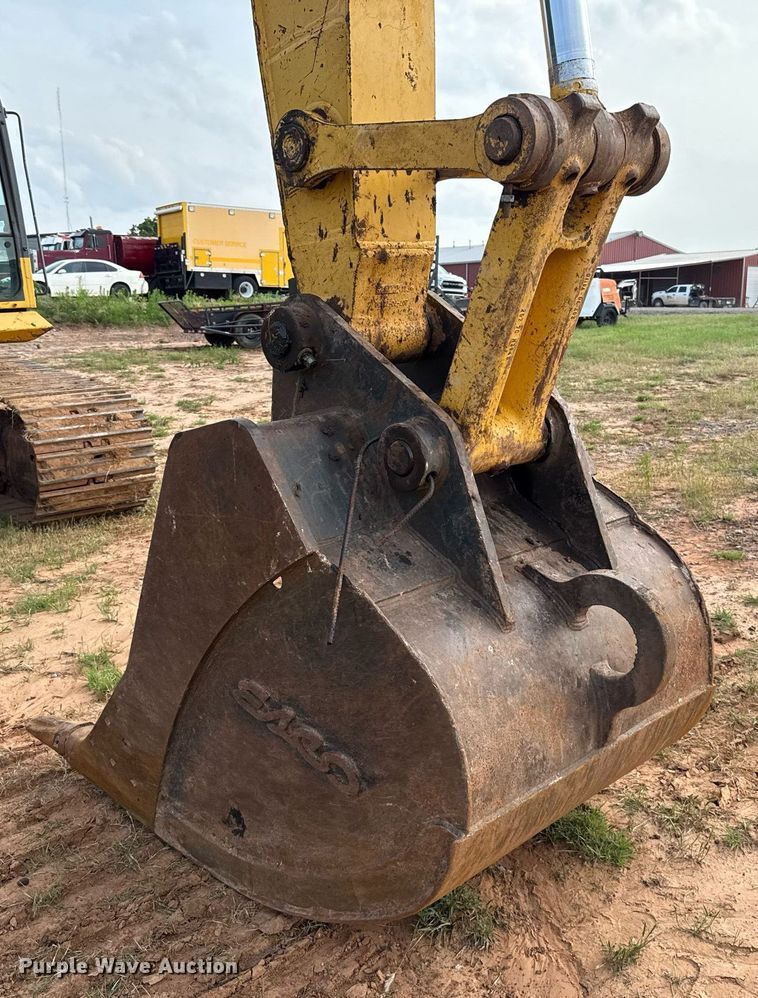 image for item EJ4670 2011 Komatsu PC350LC-8 excavator