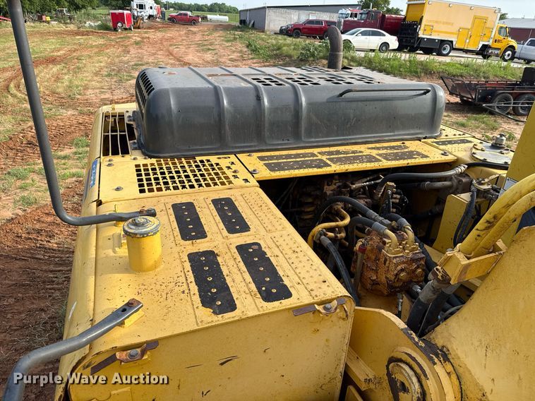 image for item EJ4670 2011 Komatsu PC350LC-8 excavator