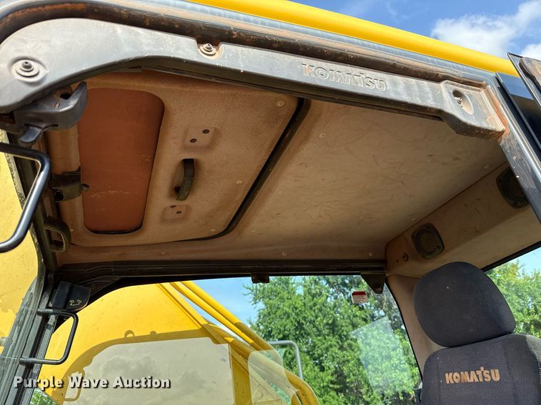 image for item EJ4670 2011 Komatsu PC350LC-8 excavator