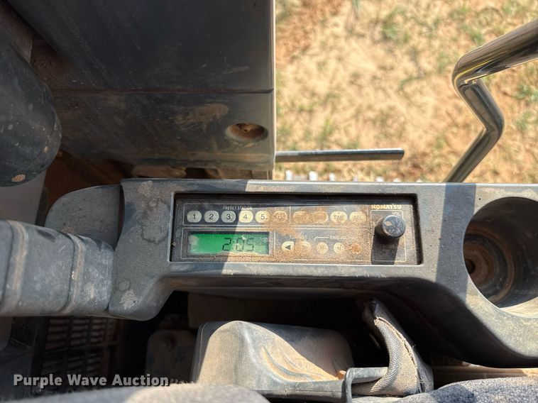 image for item EJ4670 2011 Komatsu PC350LC-8 excavator