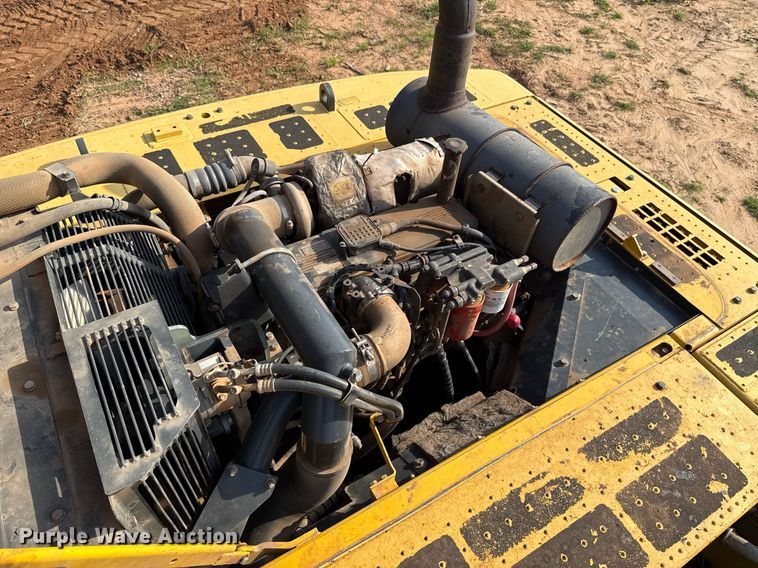 image for item EJ4670 2011 Komatsu PC350LC-8 excavator