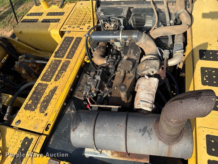 image for item EJ4670 2011 Komatsu PC350LC-8 excavator