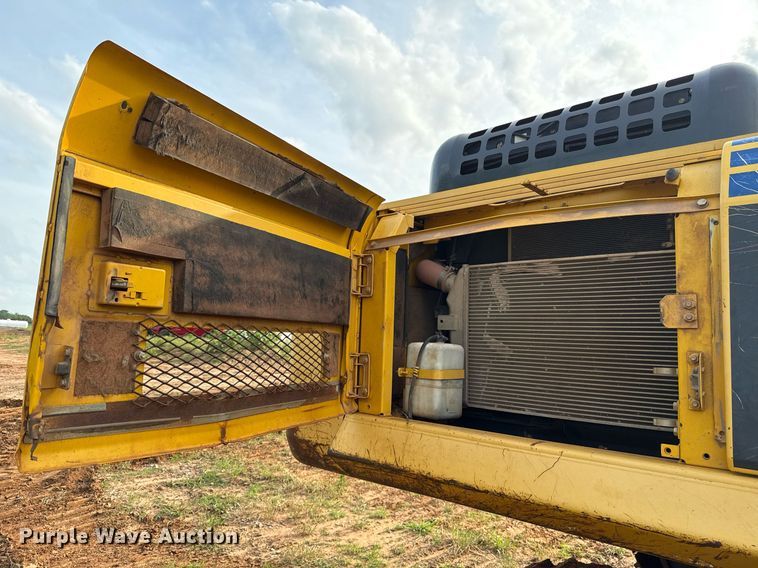 image for item EJ4670 2011 Komatsu PC350LC-8 excavator