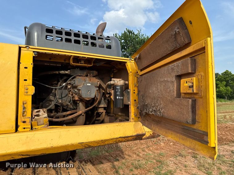 image for item EJ4670 2011 Komatsu PC350LC-8 excavator